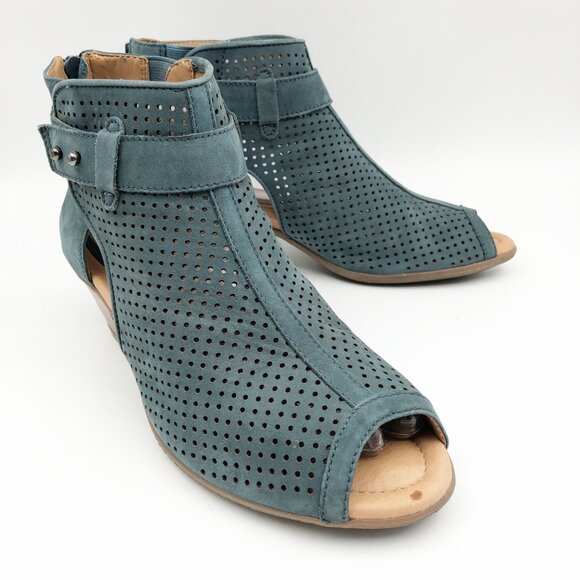 EARTH Intrepid Nubuck Bootie Moroccan Blue Peep Toe Block Heel Womens 7.5 - Picture 1 of 9